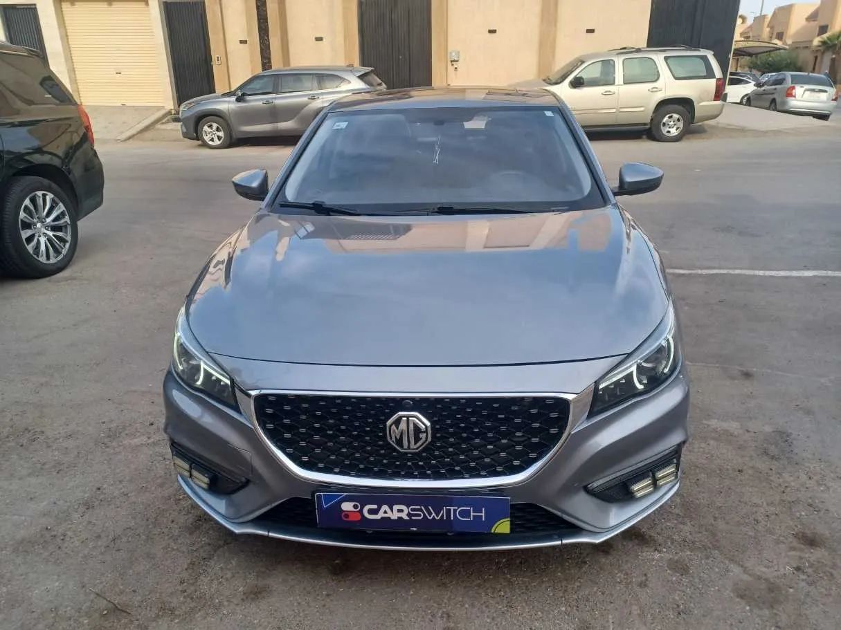Car image 2