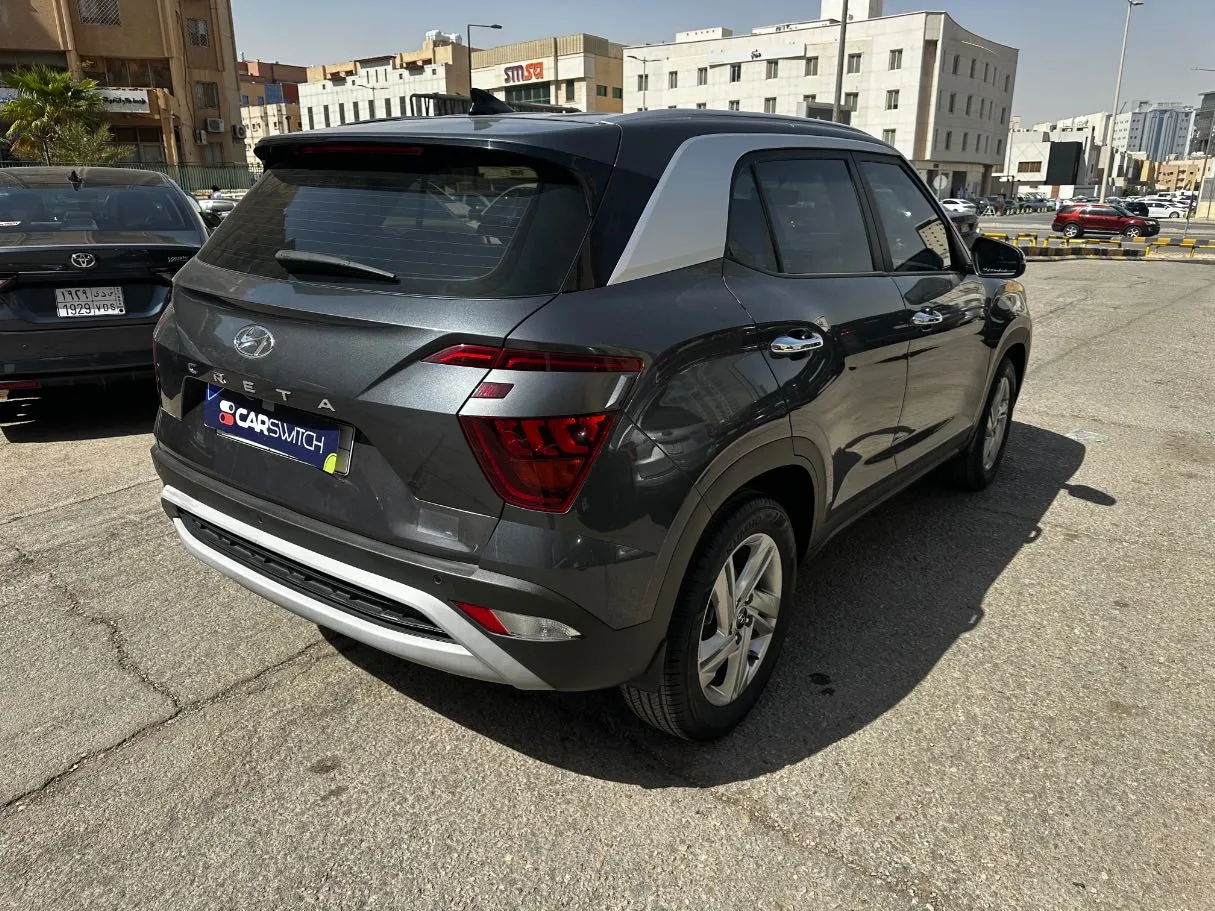 Car image 5