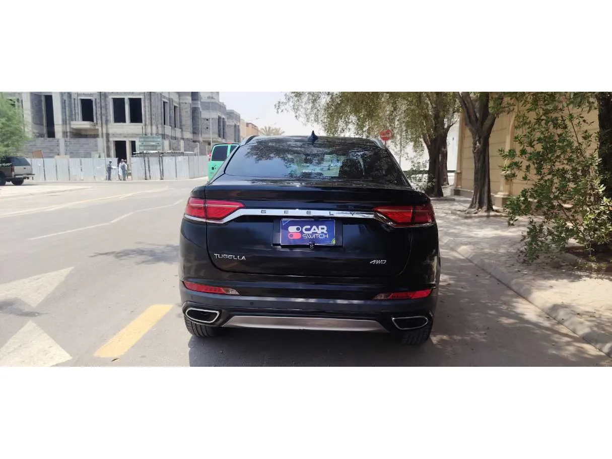 Car image 6