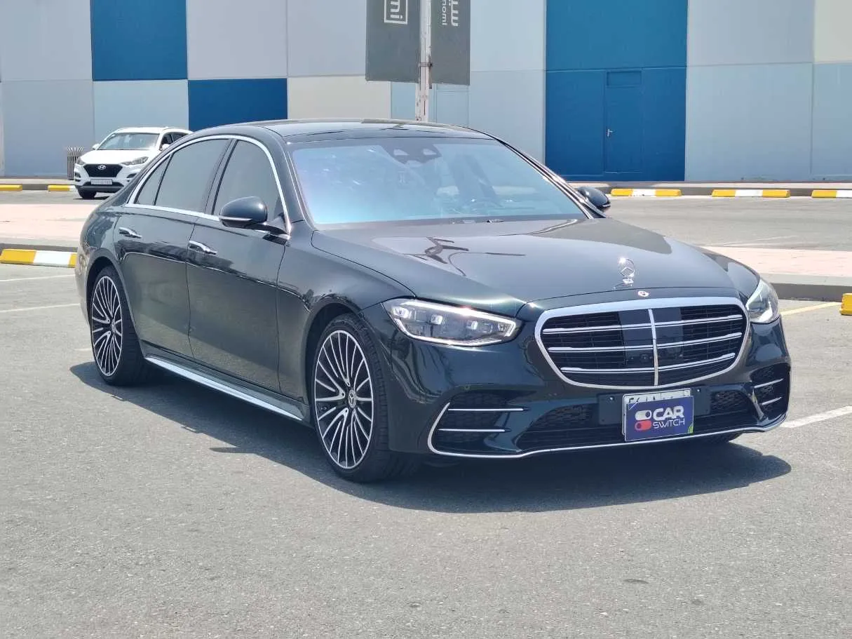 Car image 3