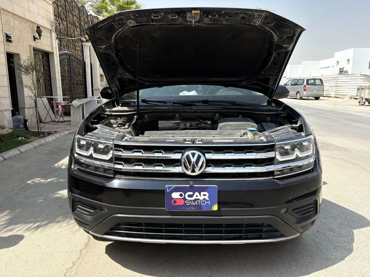 Car image 28