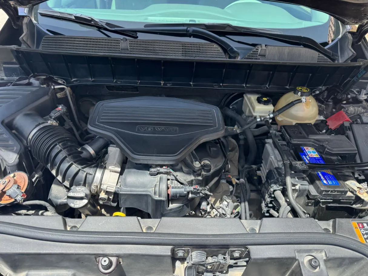 Car image 22