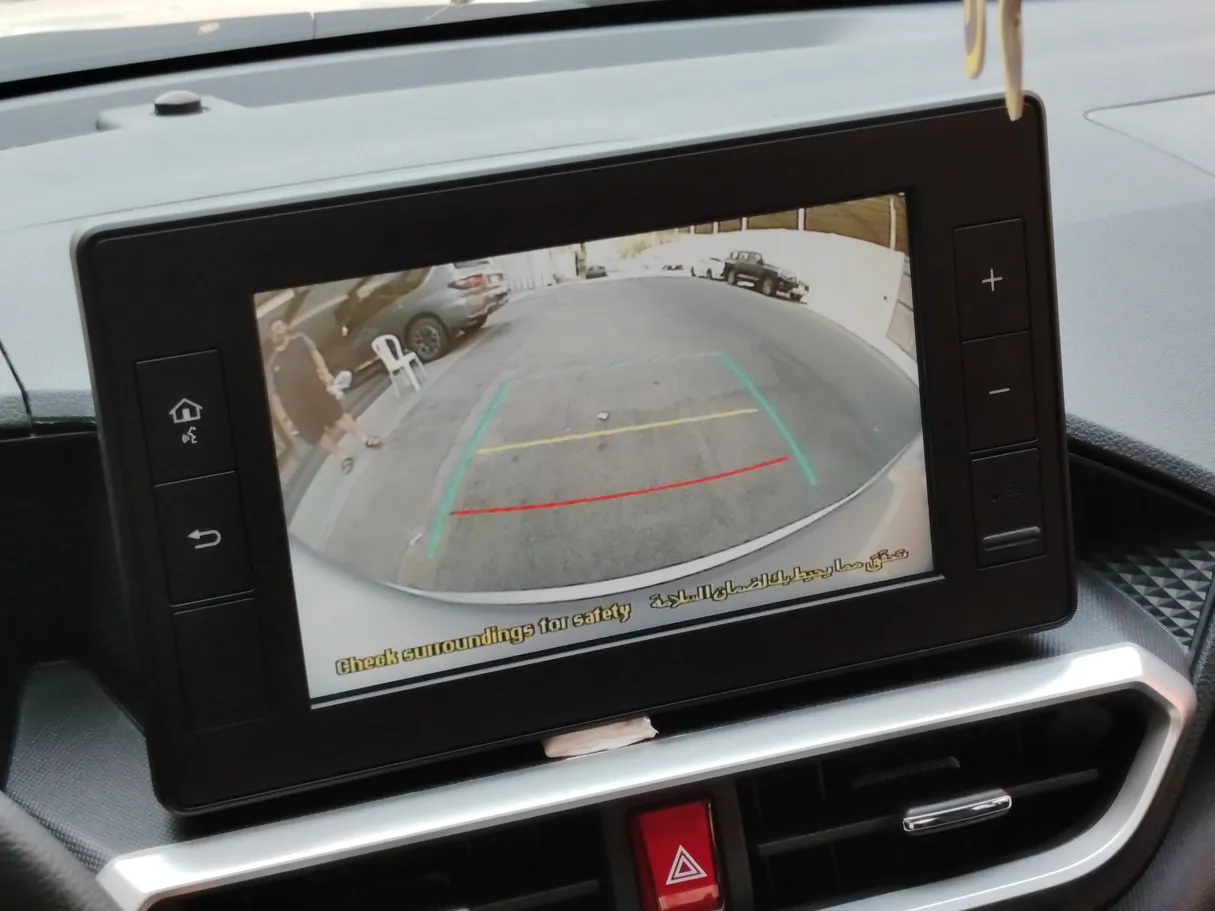 Car image 28