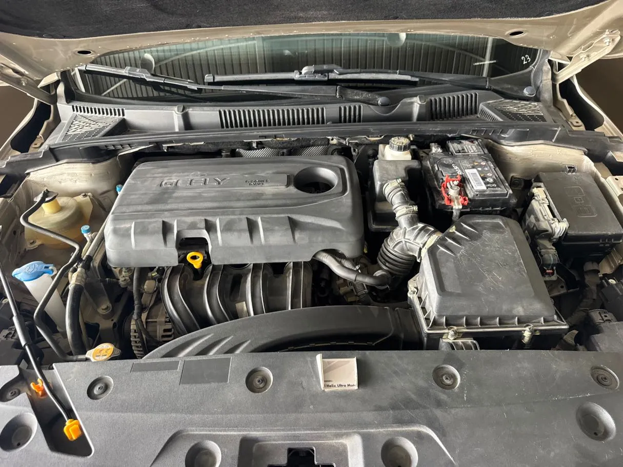 Car image 19
