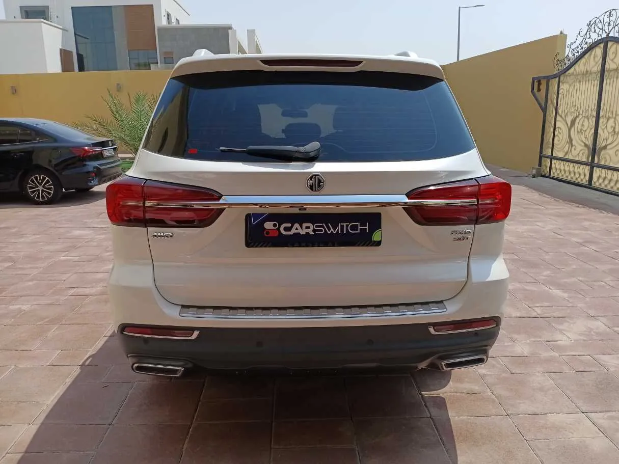 Car image 6