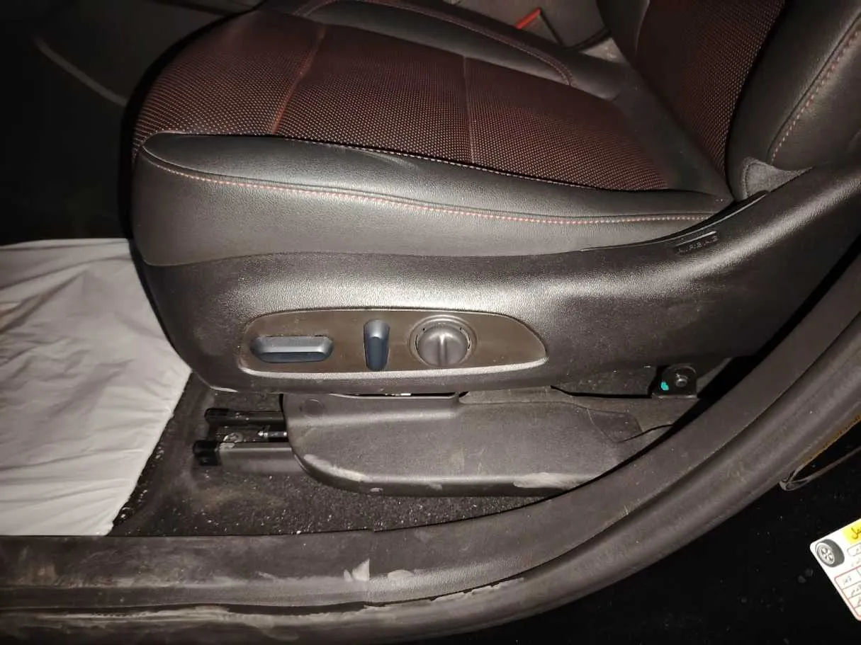 Car image 41