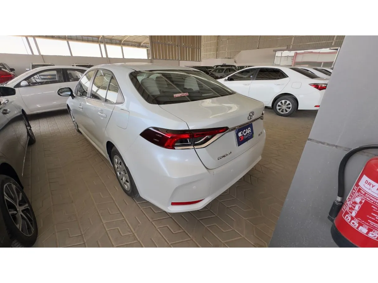 Car image 7