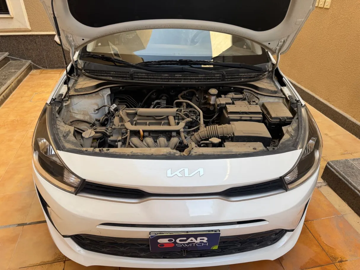 Car image 21