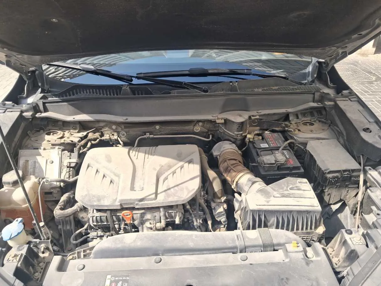 Car image 20