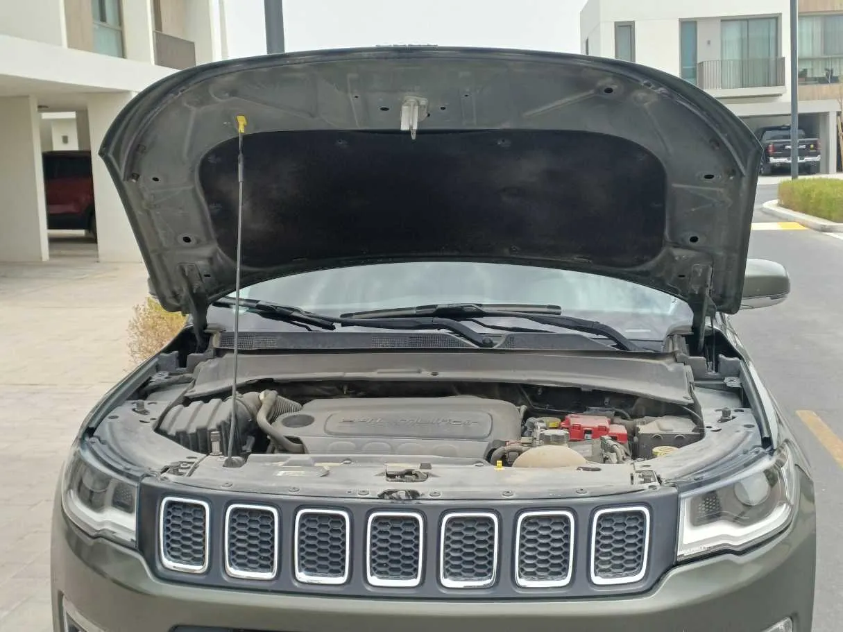 Car image 24