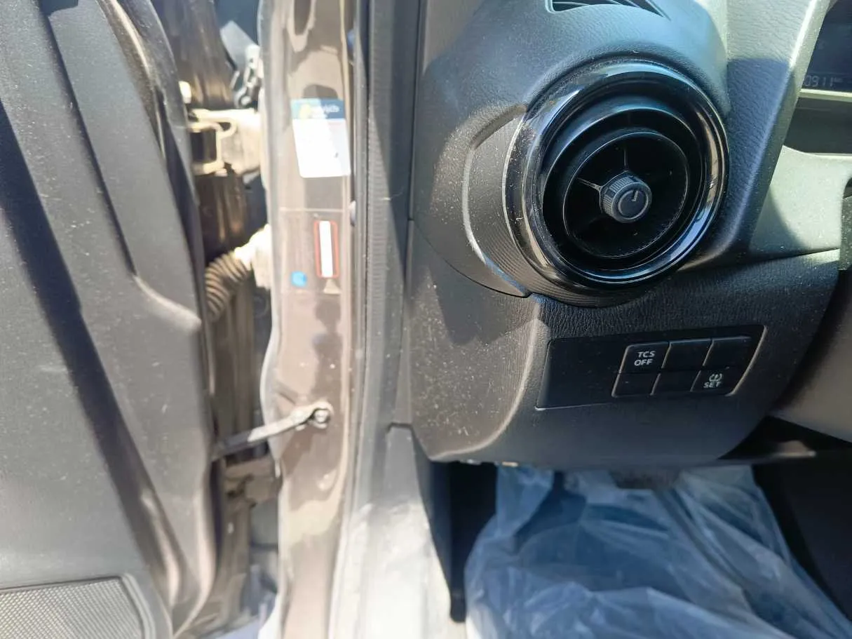 Car image 31