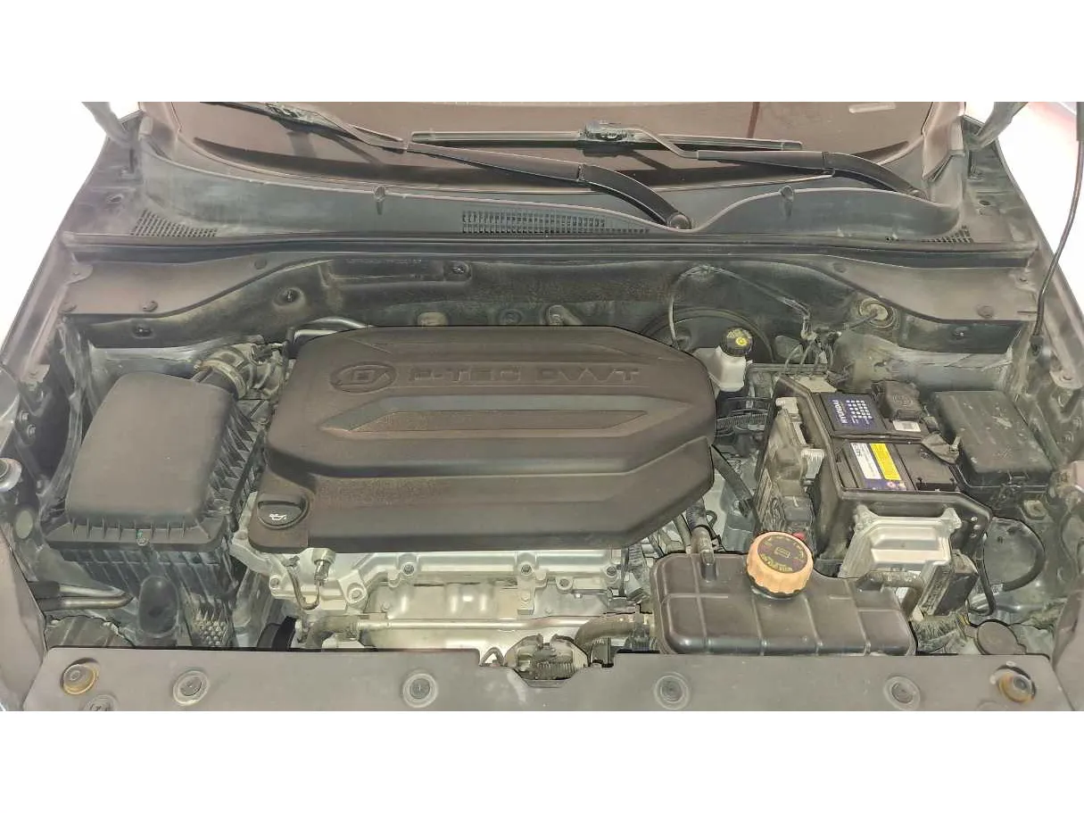 Car image 19