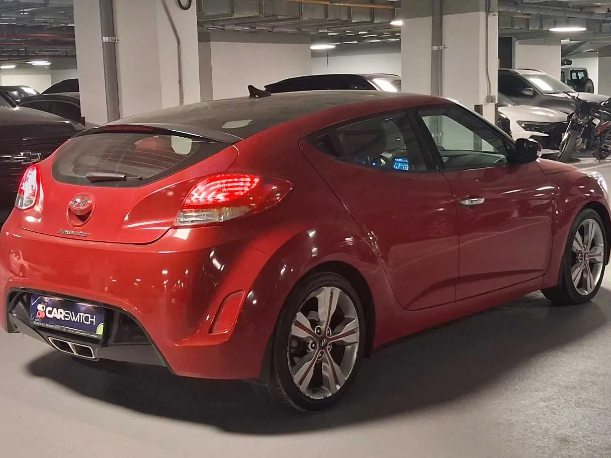 Car image 5