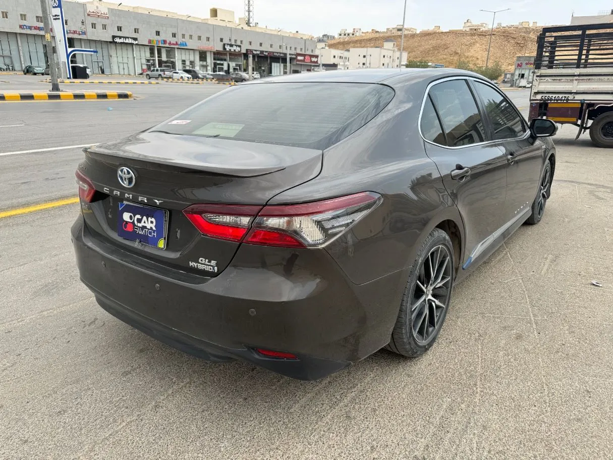 Car image 5
