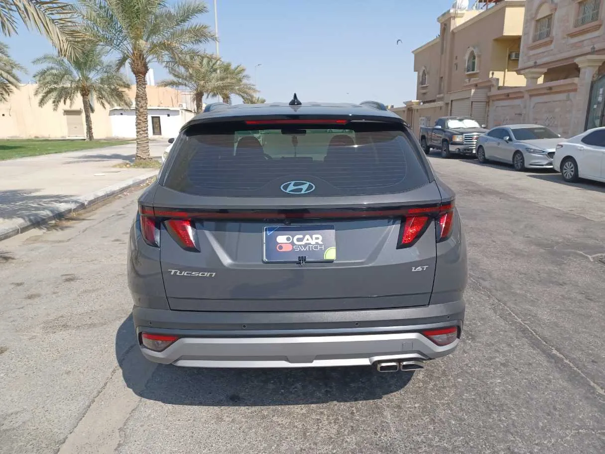 Car image 6