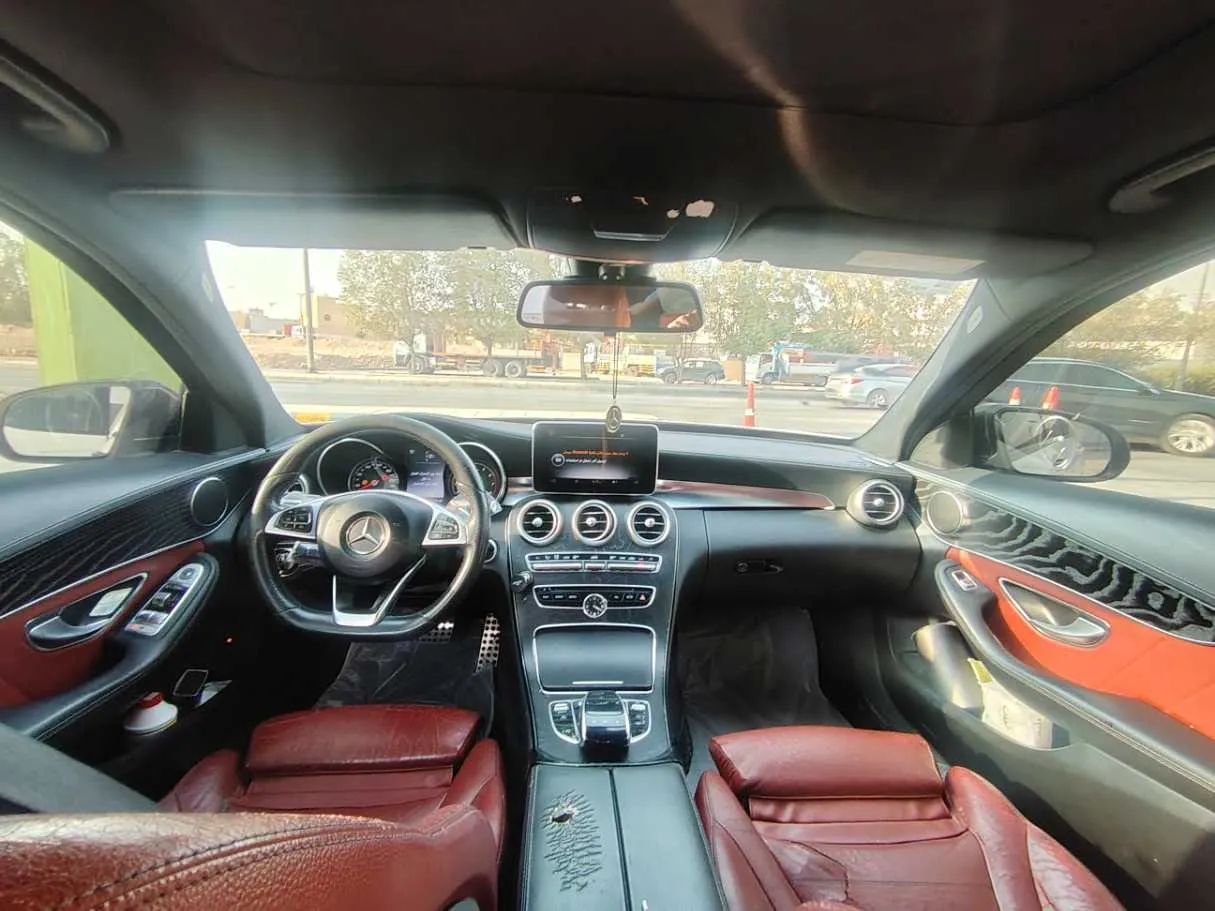Car image 22
