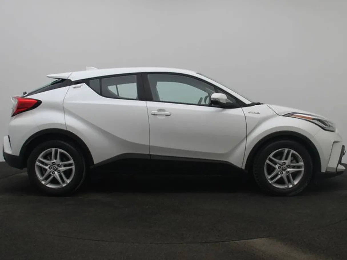 Car image 13