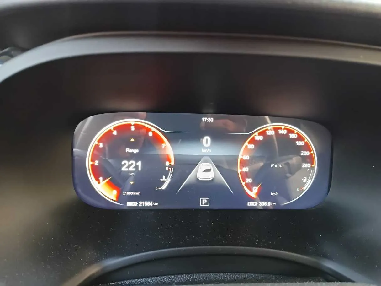 Car image 17