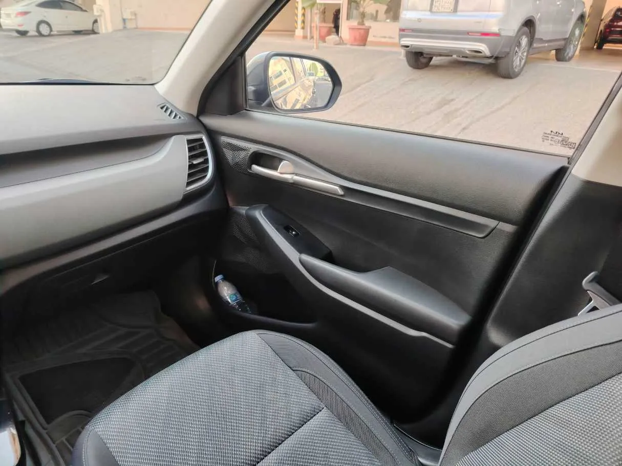 Car image 33