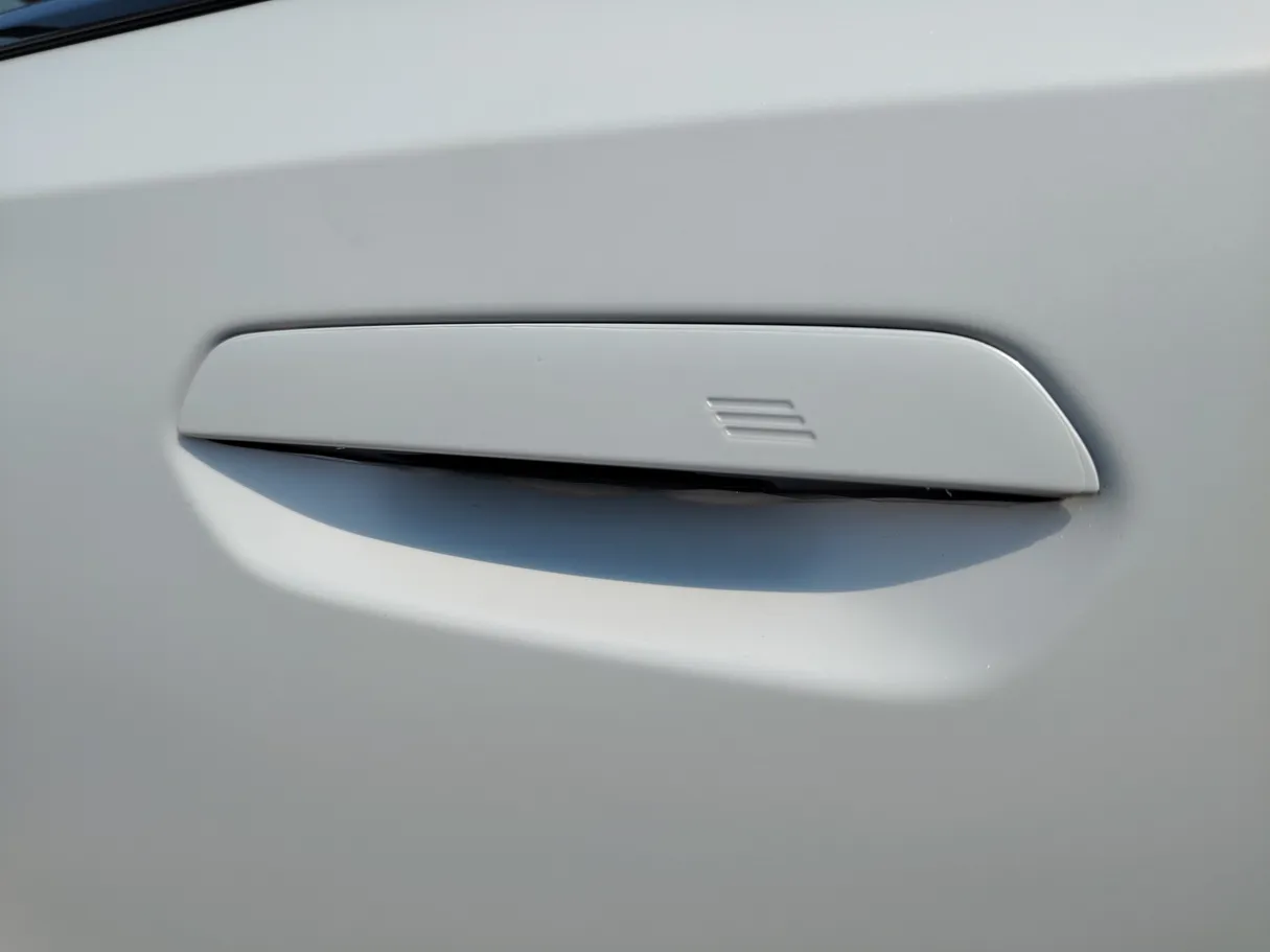Car image 38