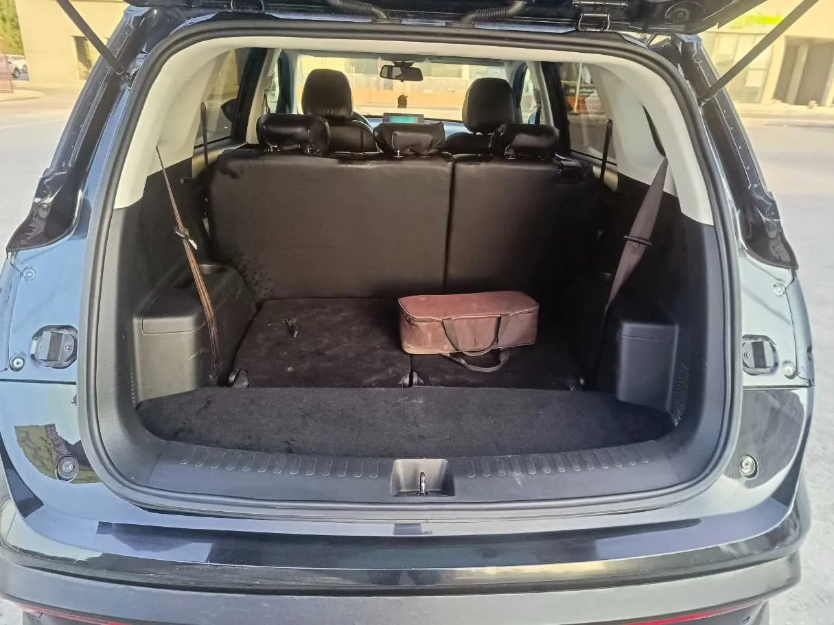 Car image 31