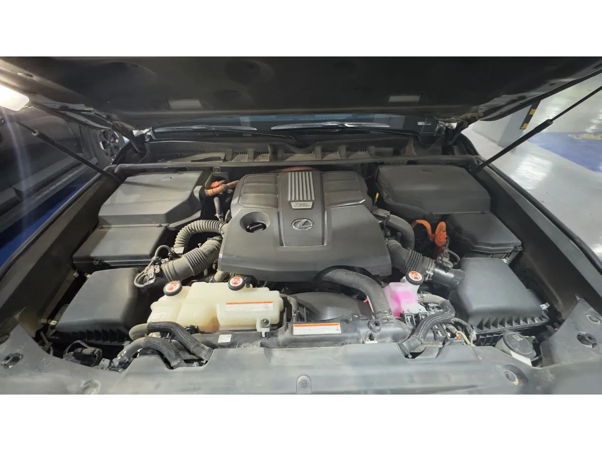 Car image 28