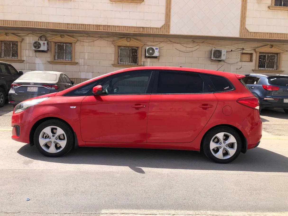 Car image 8