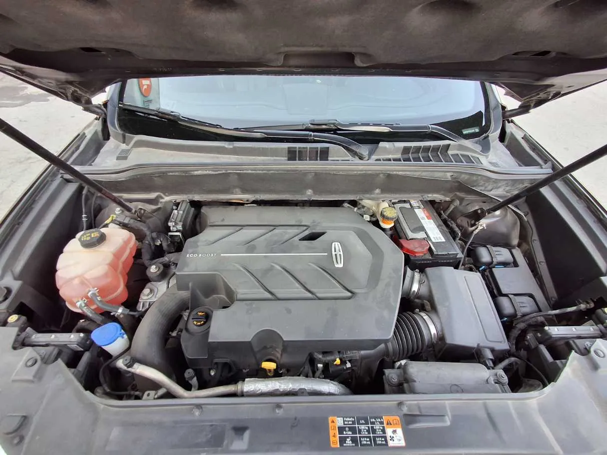 Car image 20
