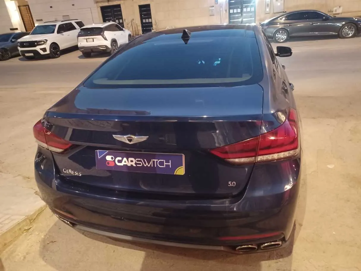 Car image 6