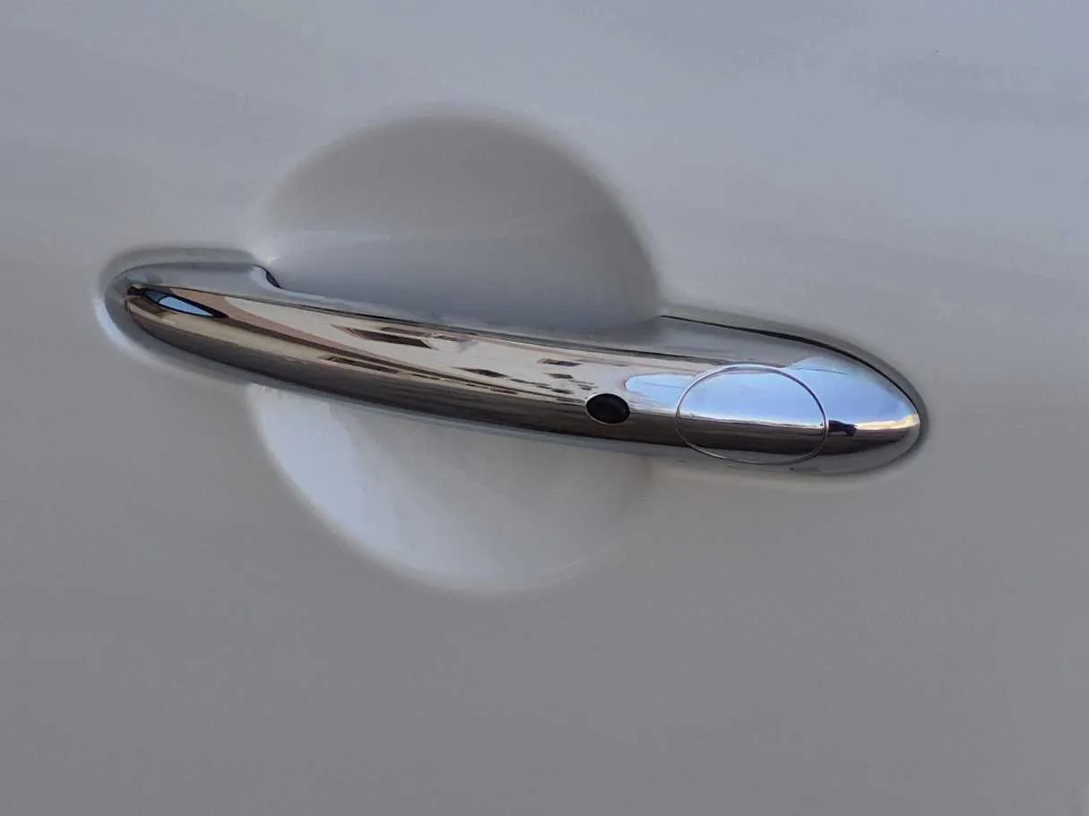 Car image 31