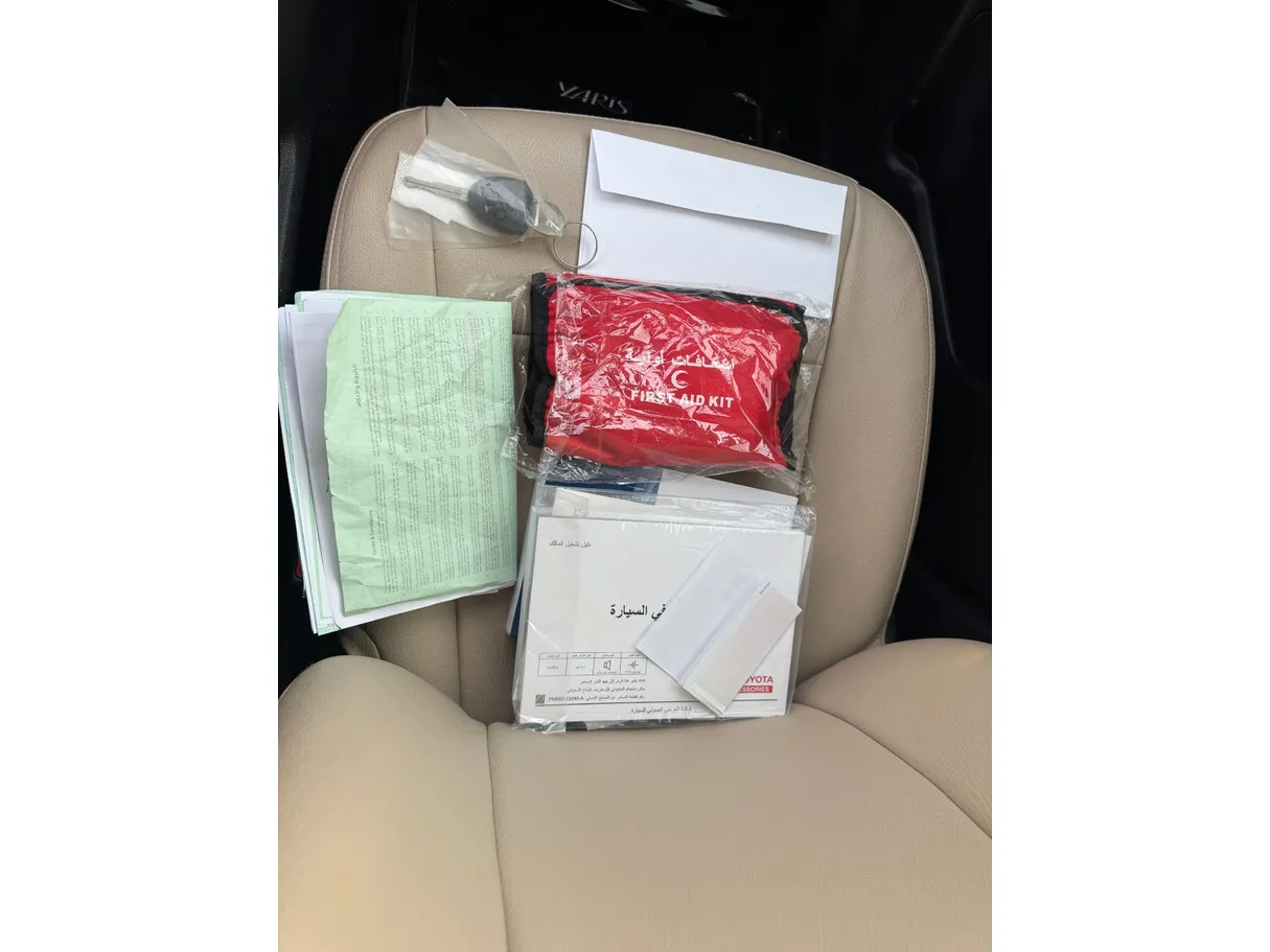 Car image 21