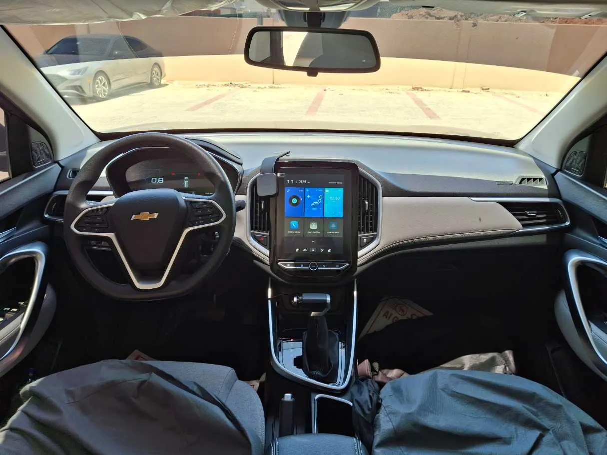 Car image 15