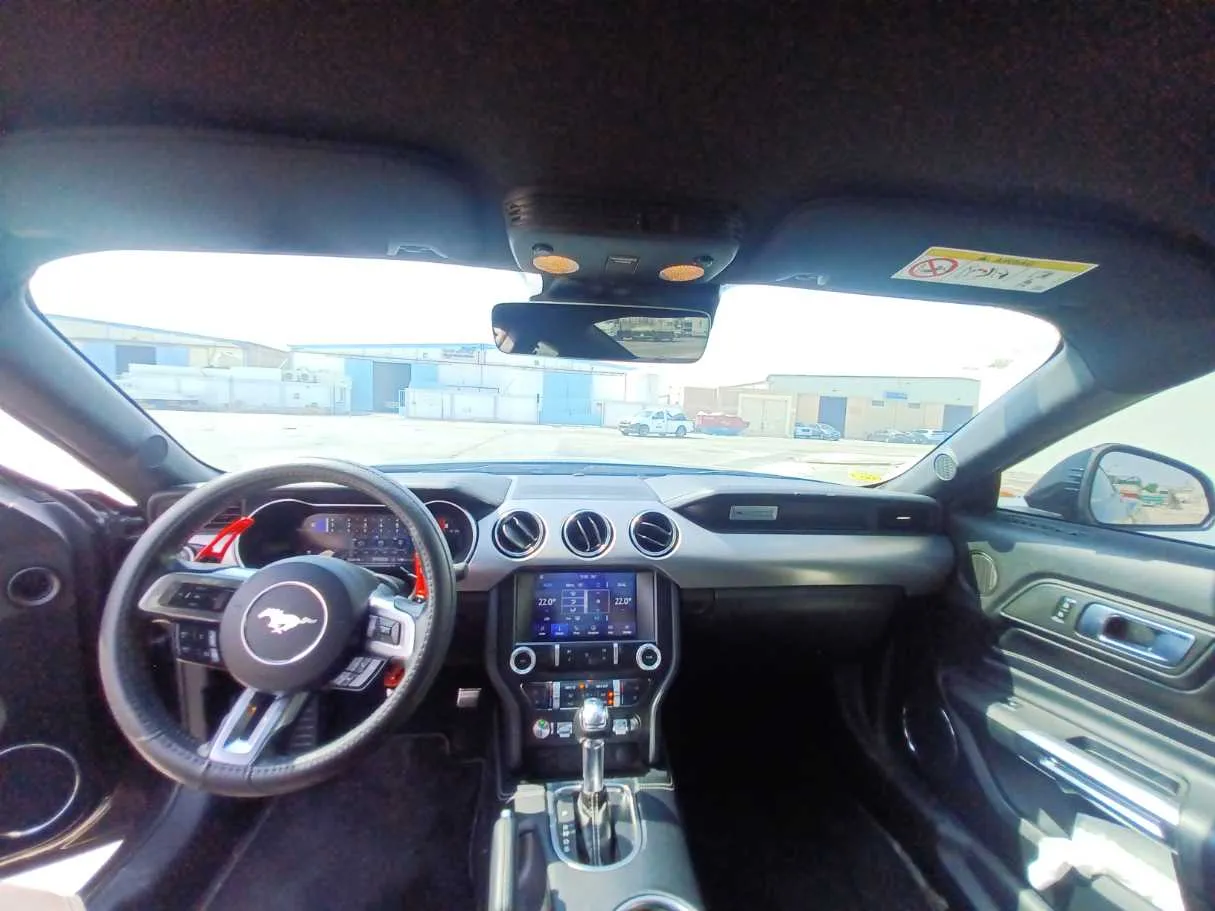 Car image 13