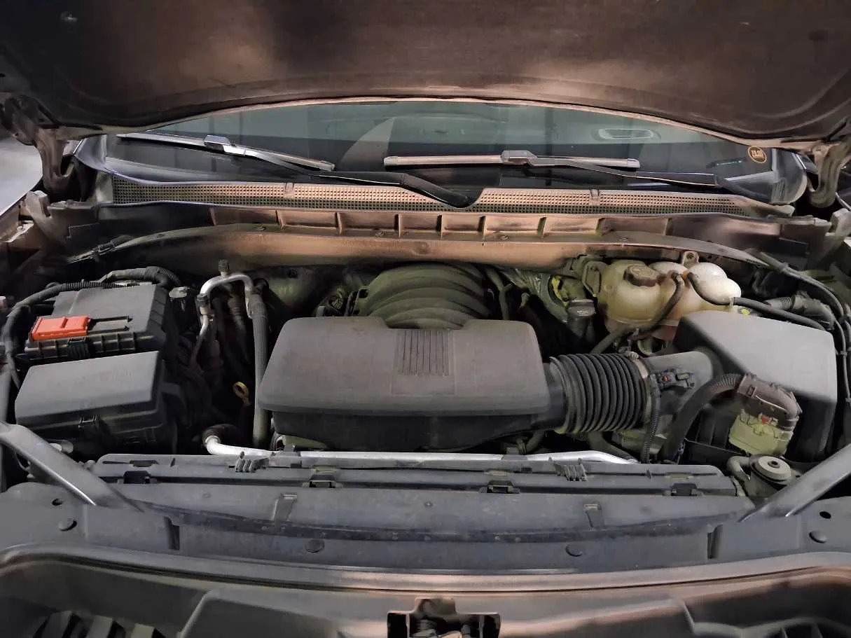Car image 21