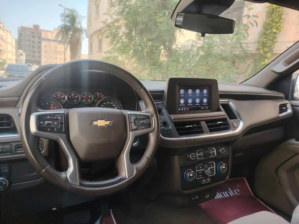 Car image 26