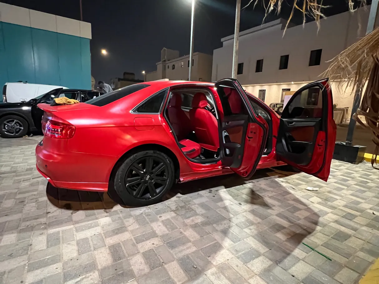 Car image 5