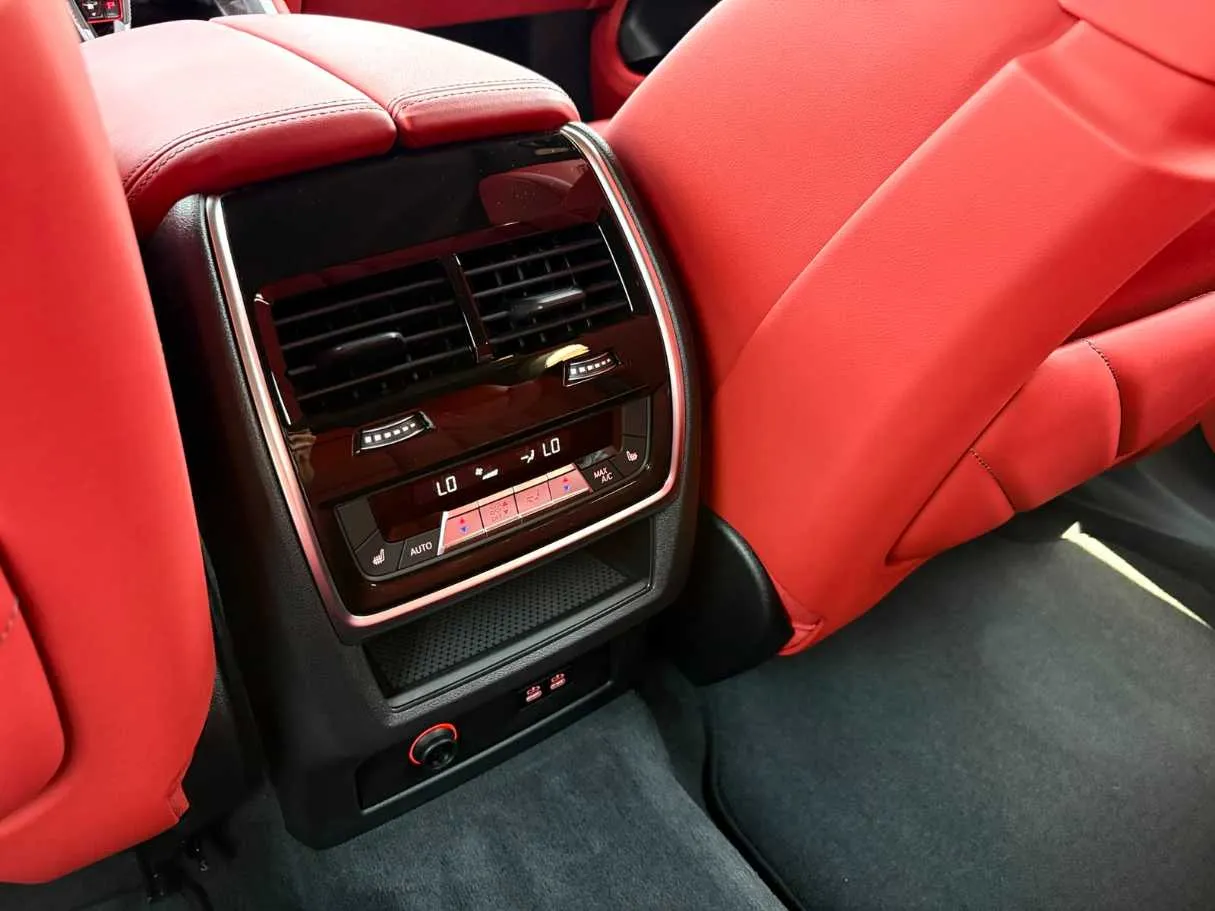 Car image 42