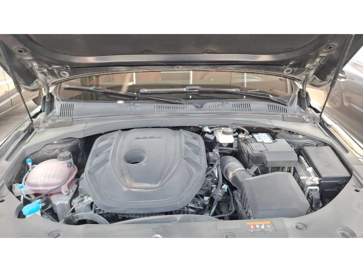 Car image 20