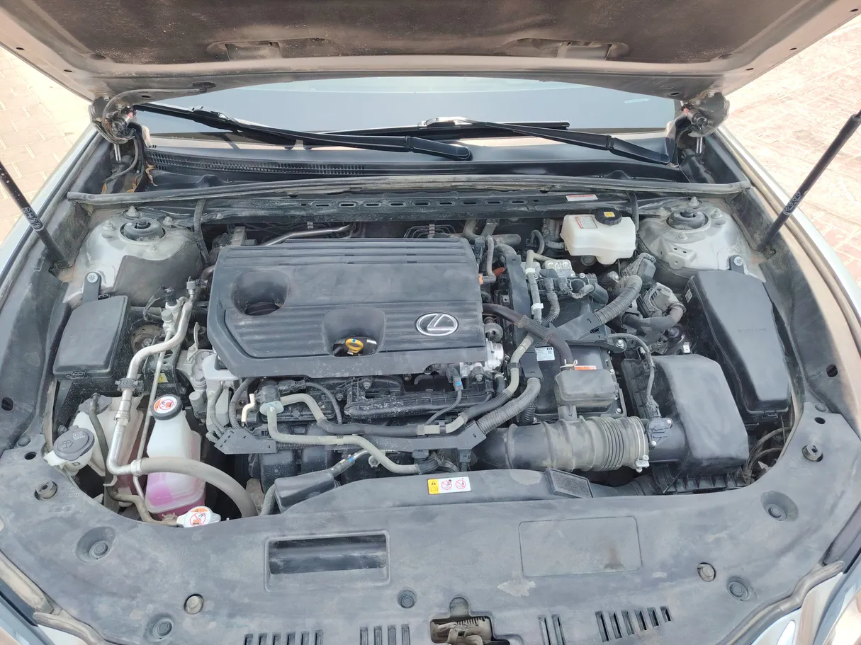 Car image 33