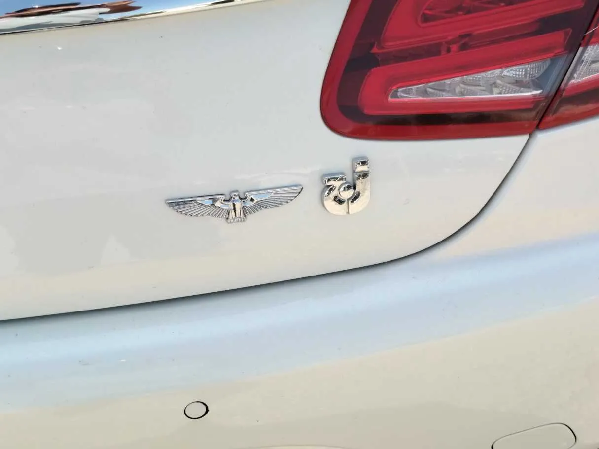 Car image 34