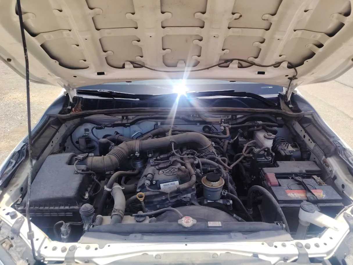 Car image 28