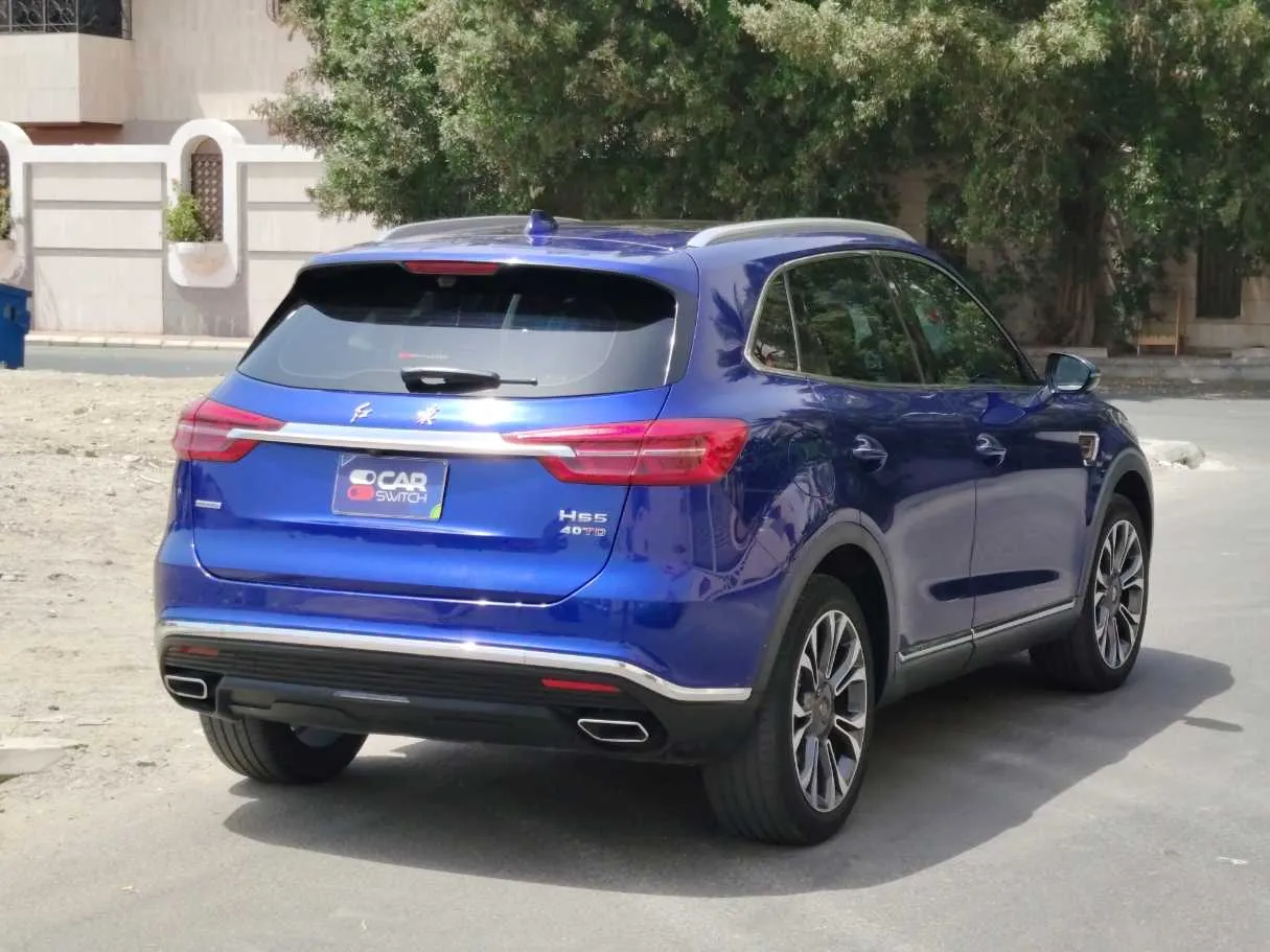 Car image 5