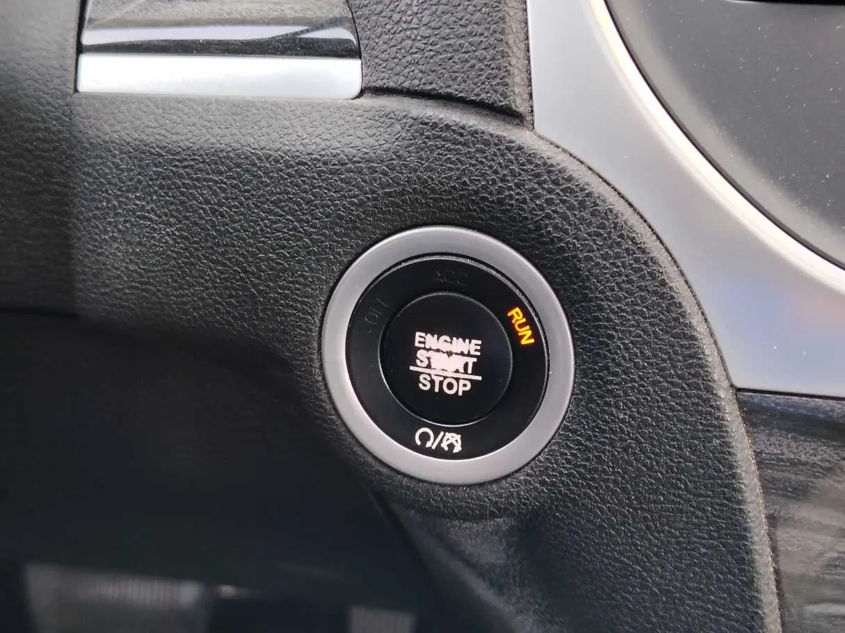 Car image 29