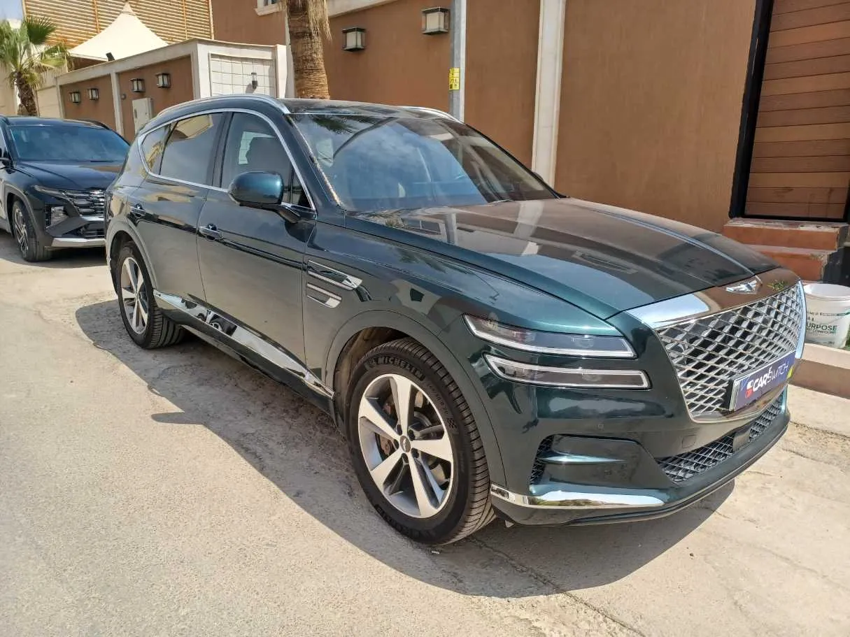 Car image 3