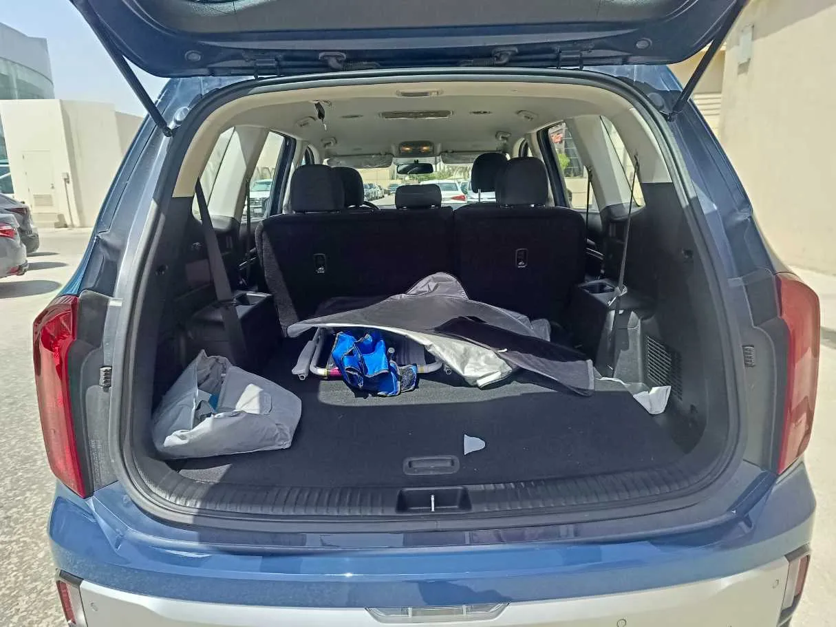 Car image 29