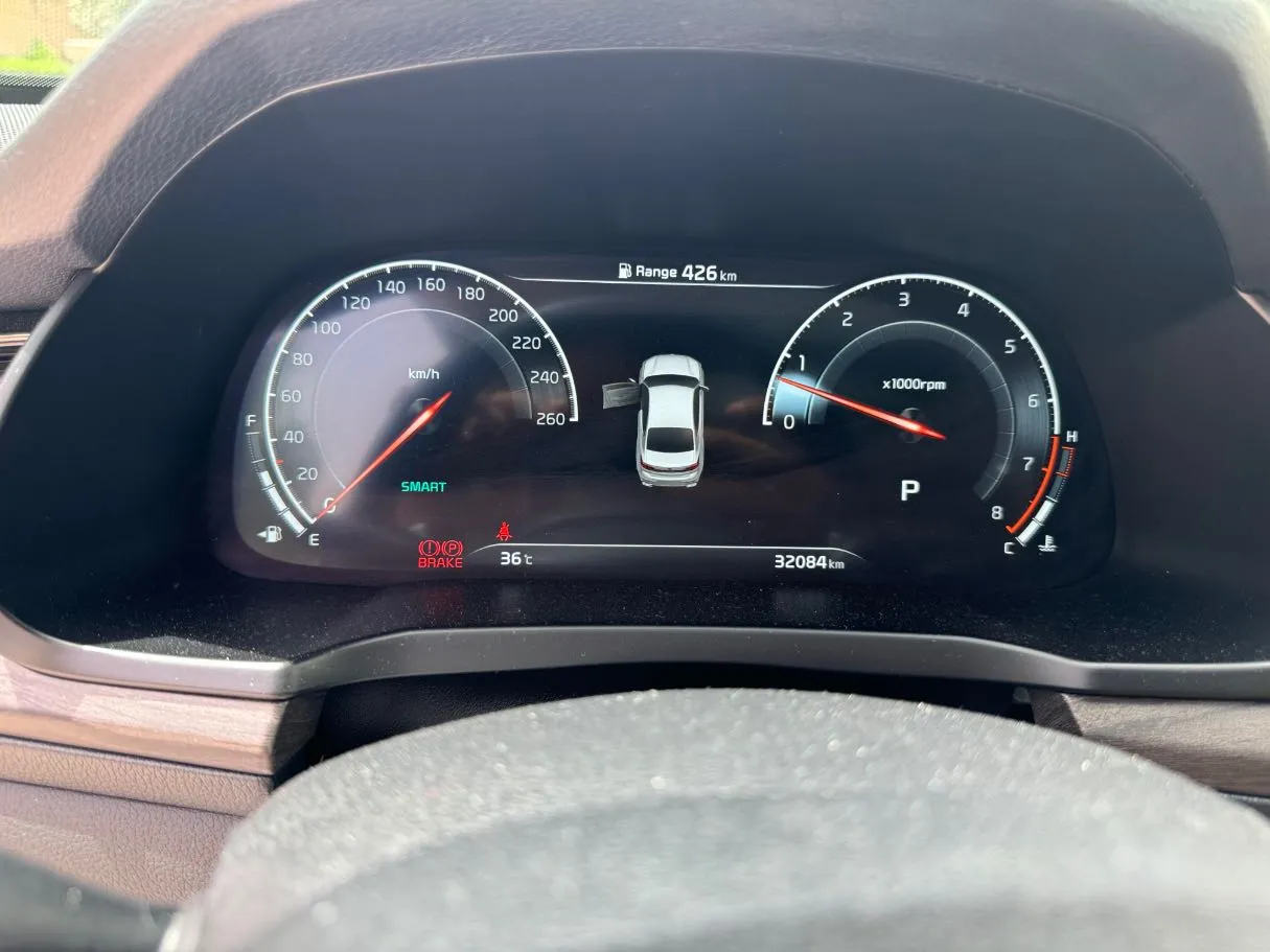 Car image 21