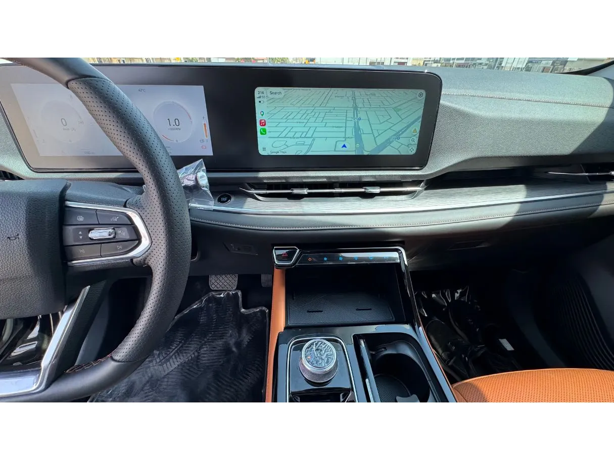Car image 17