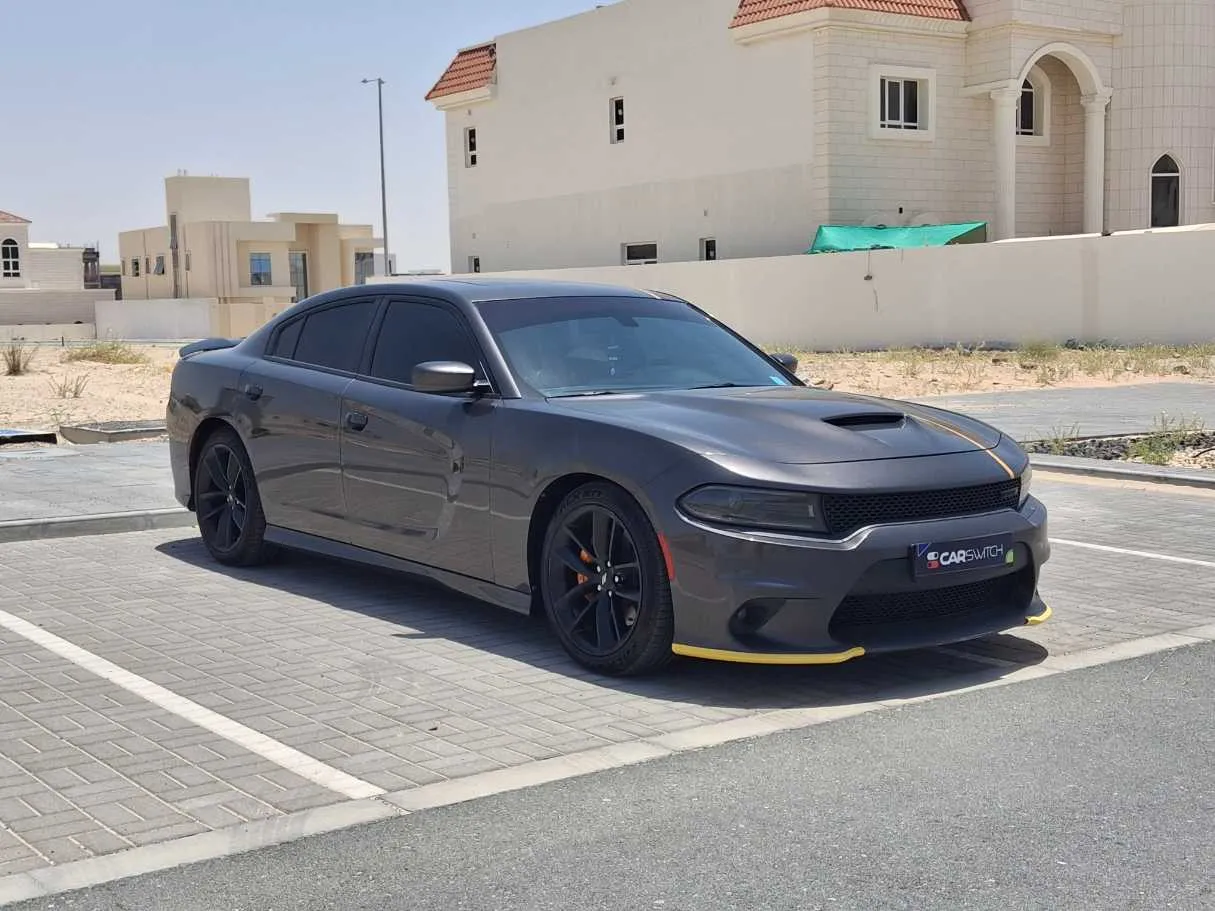 Car image 3