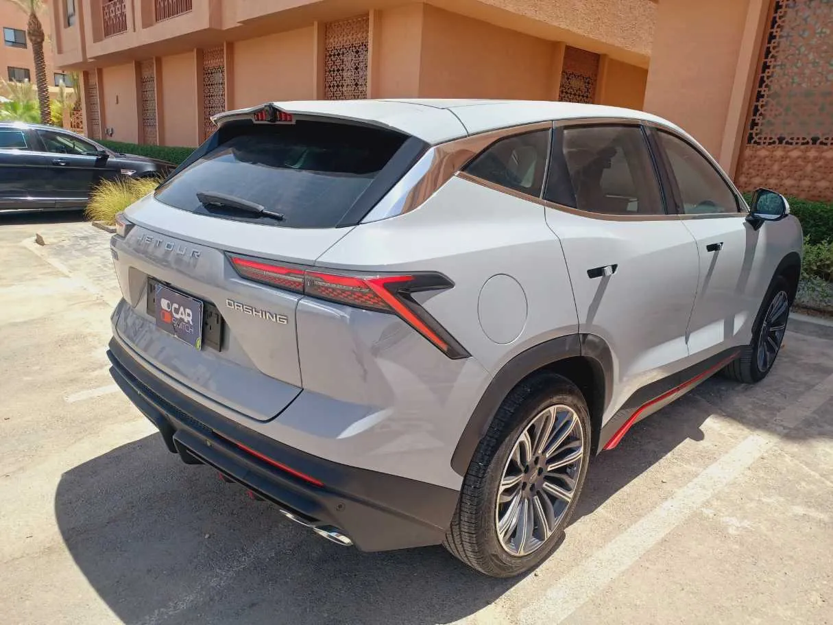Car image 5