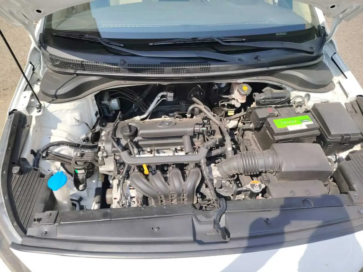 Car image 40